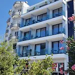 Отель Victoria Boutique Саранда