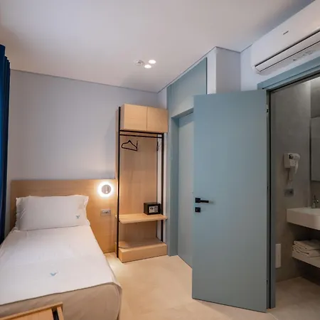 Victoria Boutique Hotel 3*