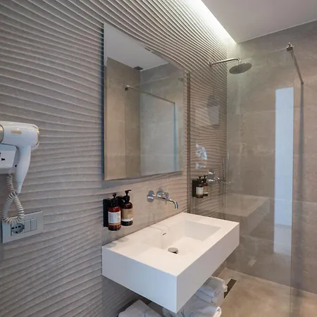 Hotel Victoria Boutique 3*