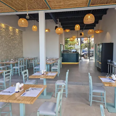 فندق Victoria Boutique ساراندا