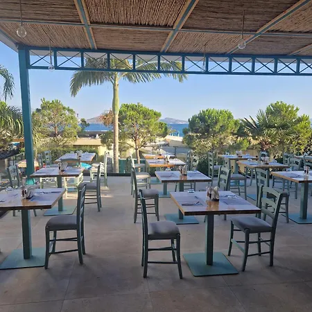 Victoria Boutique 3* Sarandë