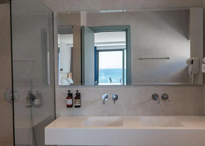 Victoria Boutique Saranda