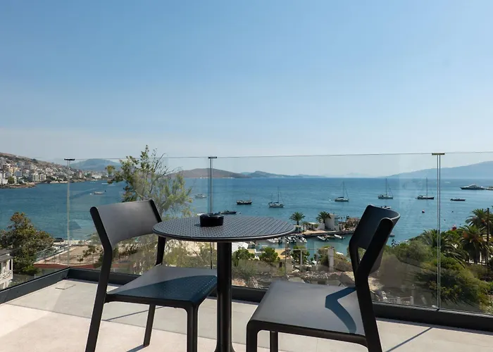 Victoria Boutique Hotel 3*